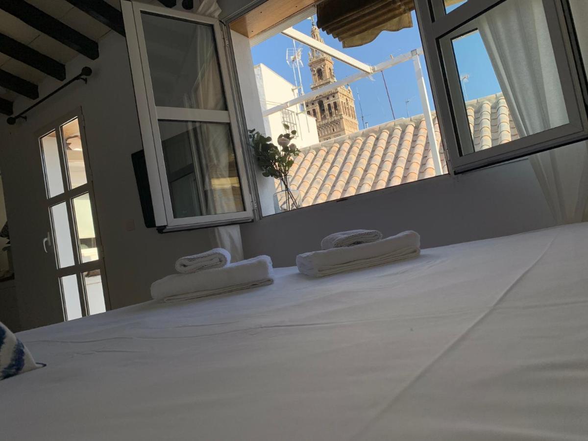 Stunning Attic With Private Terrace And Parking Optional Apartment Sevilla Exterior foto