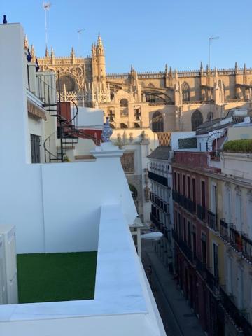Stunning Attic With Private Terrace And Parking Optional Apartment Sevilla Exterior foto