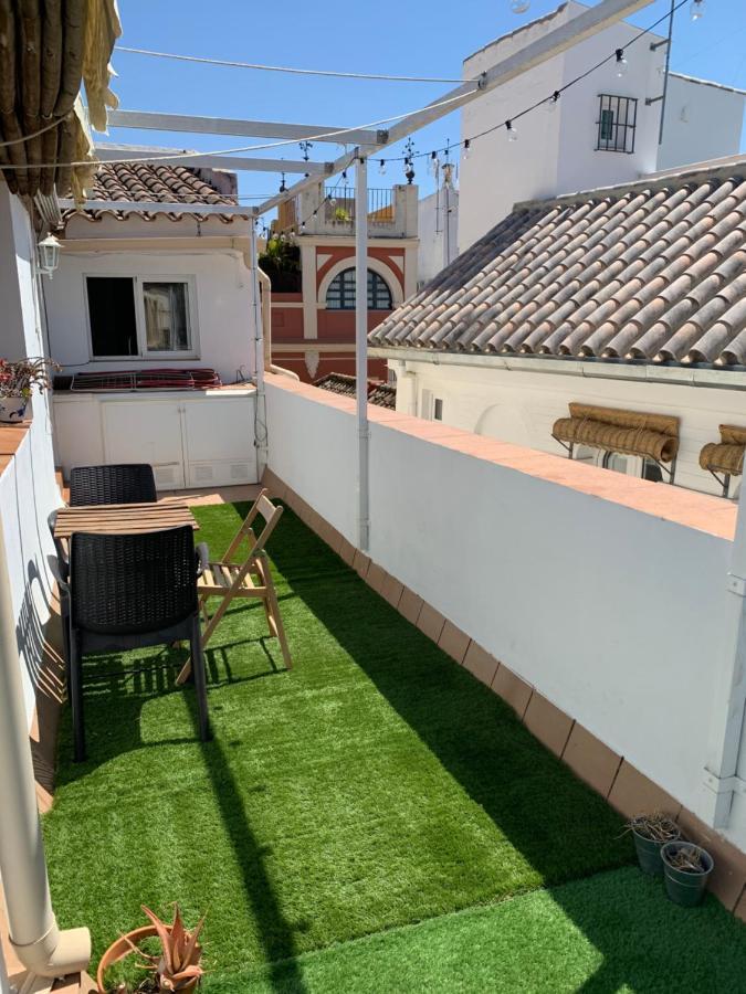 Stunning Attic With Private Terrace And Parking Optional Apartment Sevilla Exterior foto